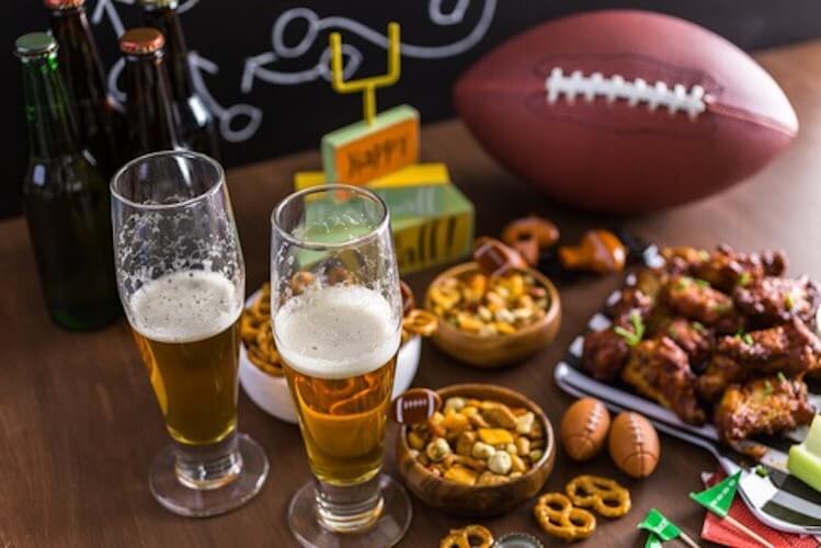 Featured image for post: Pizza and Beer: A Pairing Guide for the Ultimate Gameday